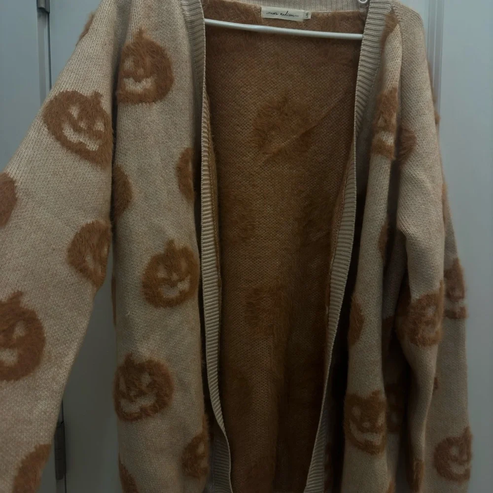 Nora Madison Tan Knit Sweater - Picture 2 of 7